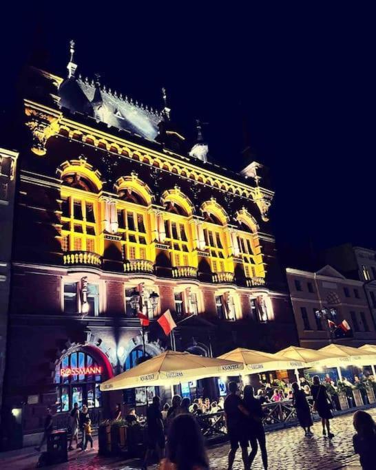 Bonjour - Old Town Mostowa Apartment Torun
